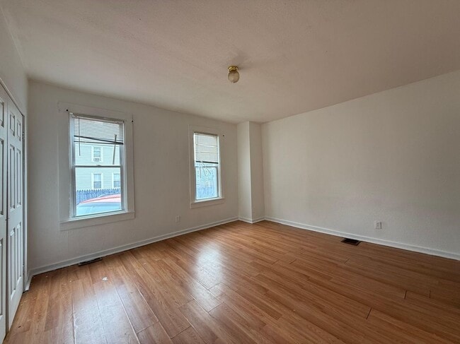 Building Photo - 1208 City St