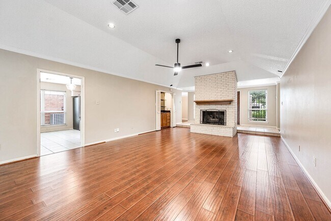 Building Photo - 12302 Piping Rock Dr