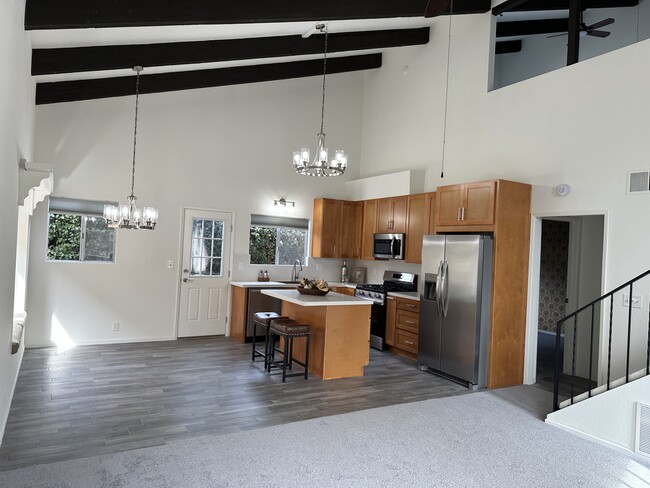 Kitchen & Dining area - 719 N M St