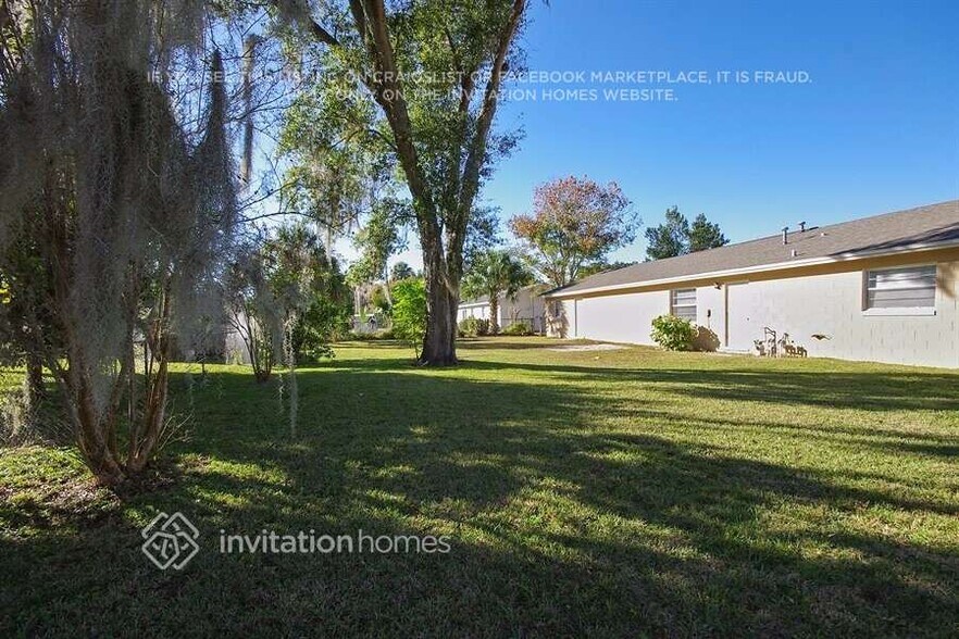 Building Photo - 1601 Stafford Rd