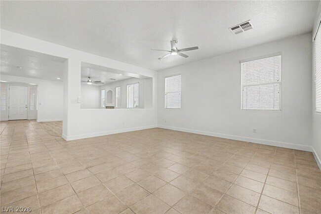 Building Photo - 835 Entrada Ridge Ave