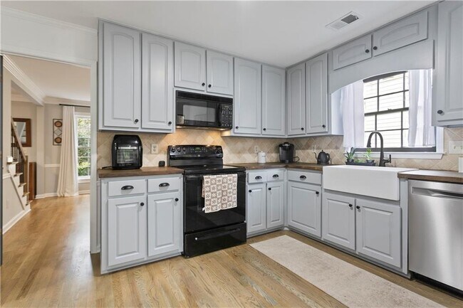 Building Photo - 1510 Wood Thrush Way