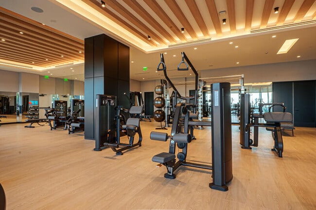 Building Photo - 1116 N Ocean Blvd