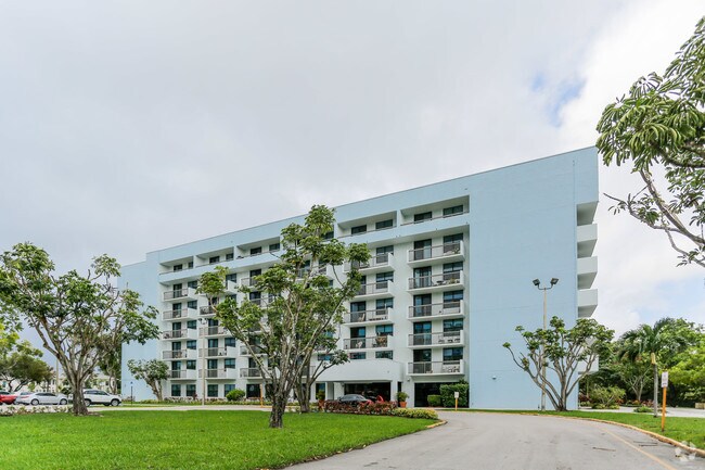 Primary Photo - Robert Sharp Towers Two