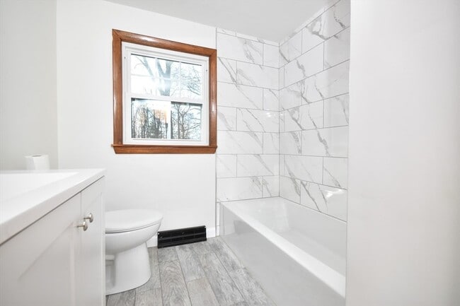 Building Photo - 43 Miller Ave