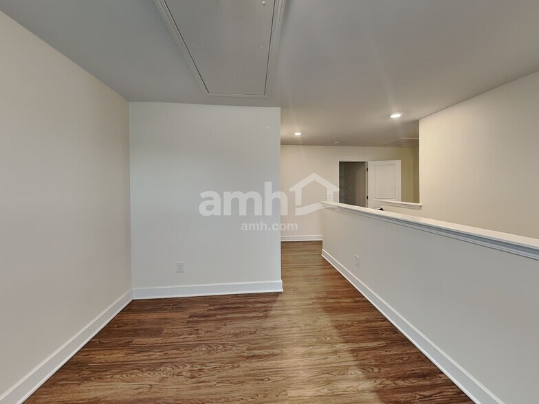 Building Photo - 4805 Horatio Ct