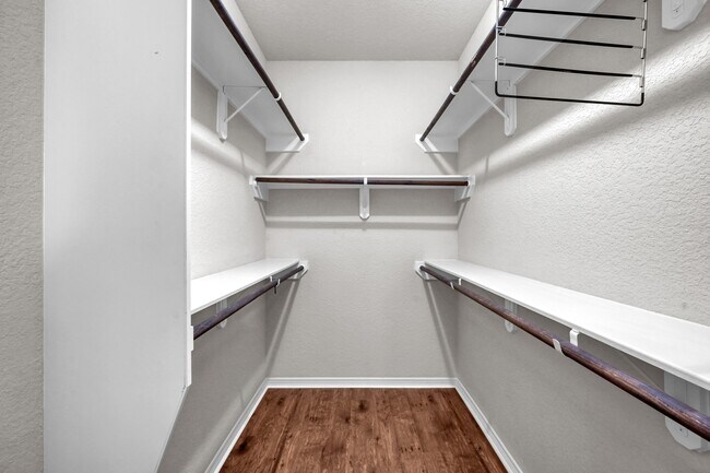 Building Photo - 130 April Cove