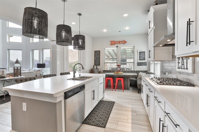 Building Photo - 33580 Green Prairie Dr