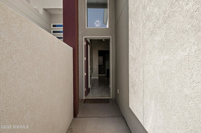 Building Photo - 4358 Capistrano Ave