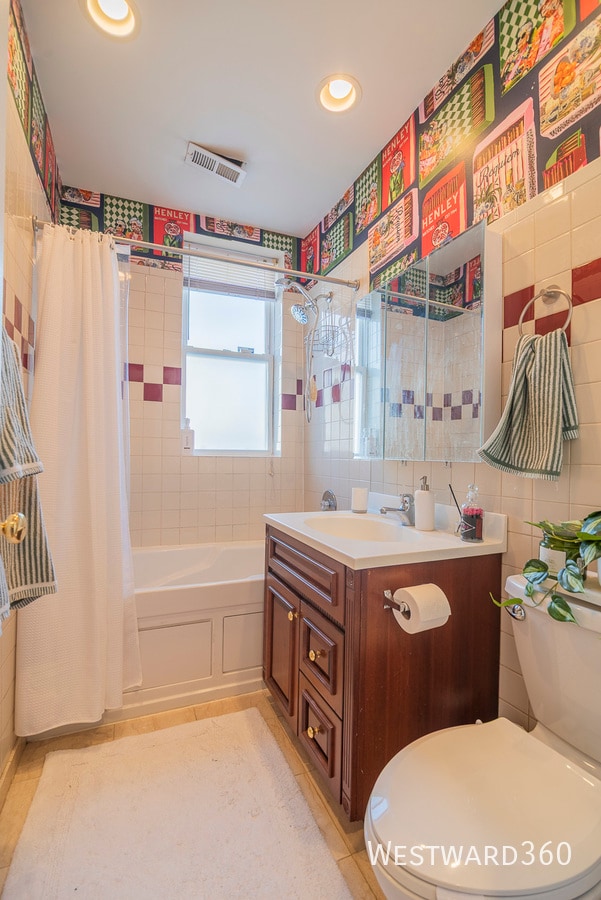 Building Photo - 2209 N Drake-1