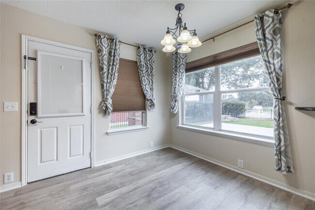 Building Photo - 17611 S Summit Canyon Dr