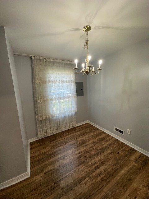 Dinning Area - 218 Highland Blvd