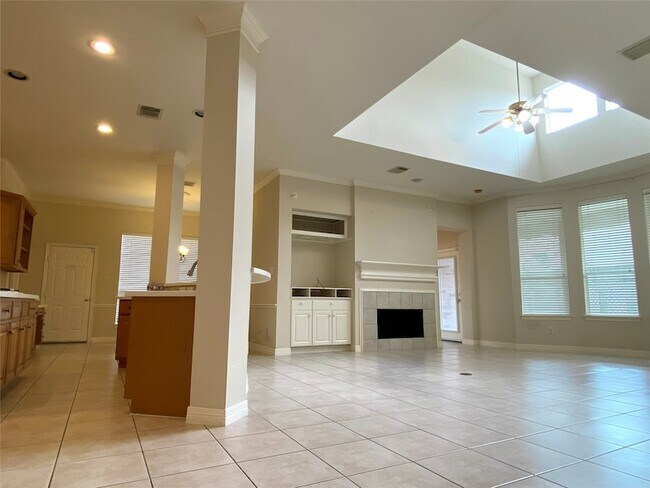 Building Photo - 4518 N Pine Brook Way
