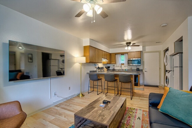 Building Photo - 23 Craig Ave