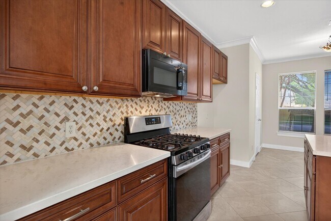 Building Photo - 20835 Cottage Cove Ln