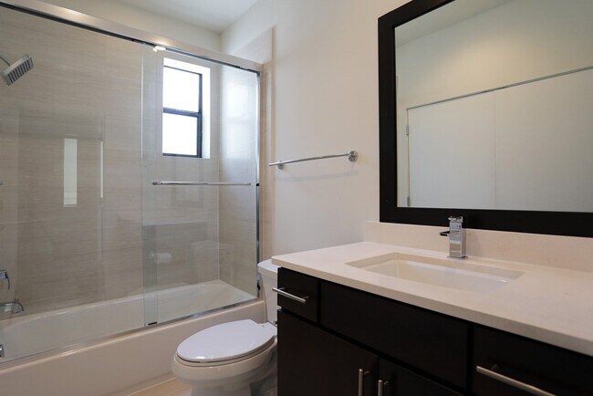 Building Photo - 5210 Rose St