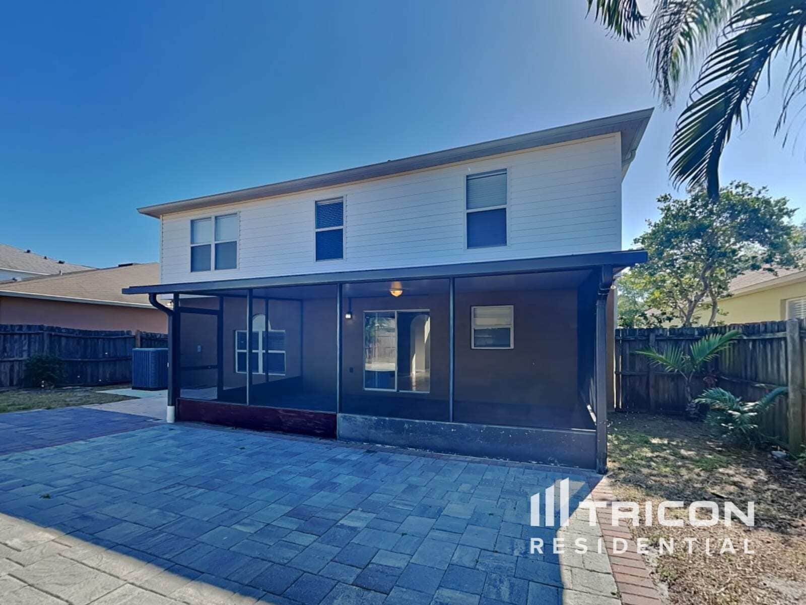 Building Photo - 12610 Lake Vista Dr