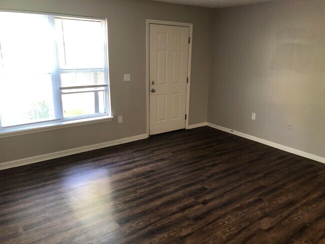 Building Photo - 5536 Cedar St