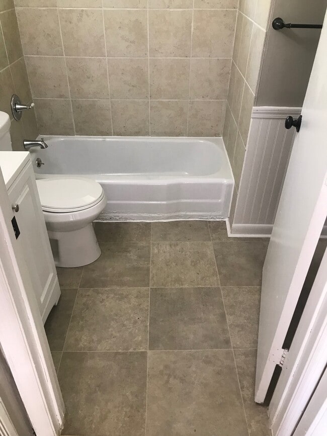 Building Photo - **AVAILABLE NOW**Nice 3 Bedroom / 1 Bathroom Home for Rent in Columbus, GA***