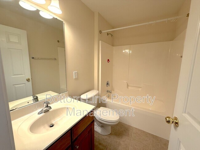 Building Photo - 13031 Bullock Greenway Blvd