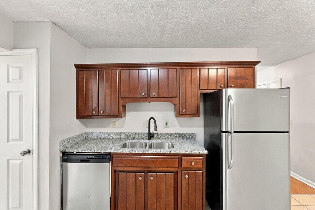 Building Photo - 119 Crosskey Rd