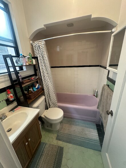 Building Photo - 5650 Mission St