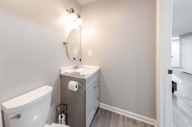 Building Photo - 301 Rollason Dr