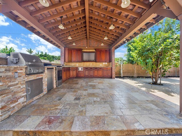 Building Photo - 9306 Lily Ave