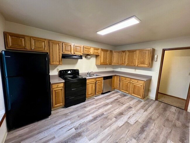Building Photo - Dunbar Ave 529-