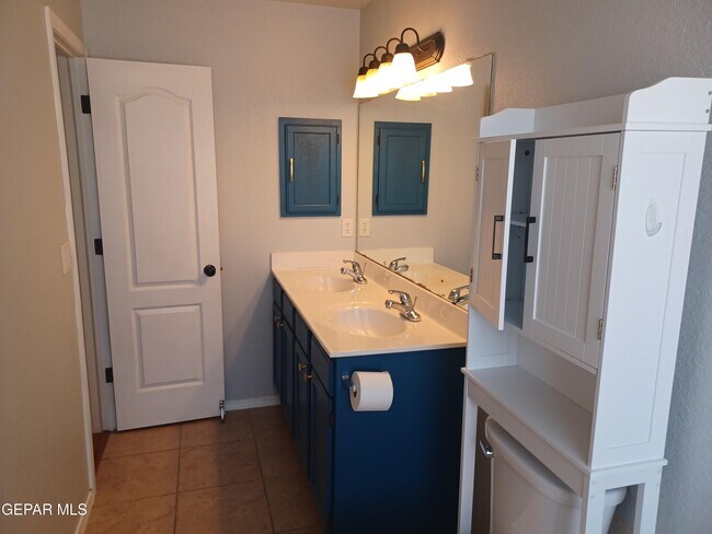 Building Photo - 3153 Blue Dirt Cir