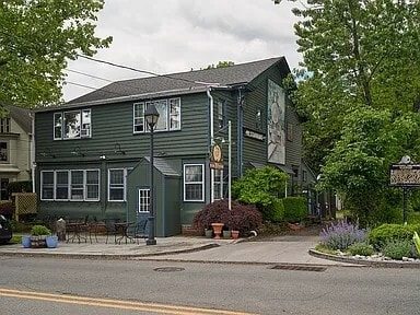 Building Photo - 13 BRIDGE St