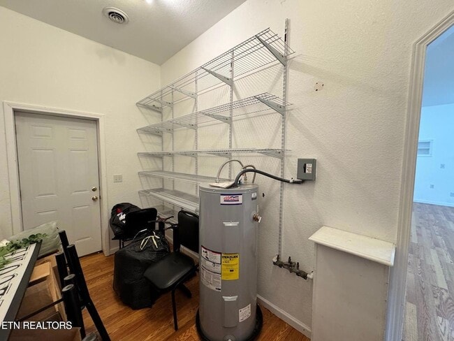 Building Photo - 5521 S York Hwy