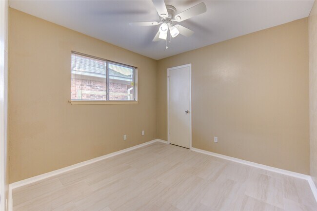 Building Photo - 3412 Avenue R