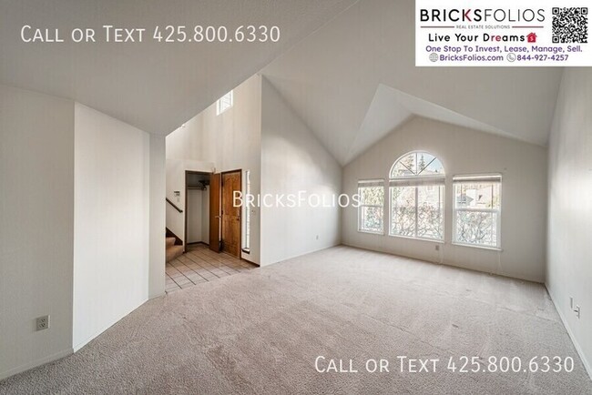 Building Photo - Gorgeous Home For Rent in Silver Firs Comm...