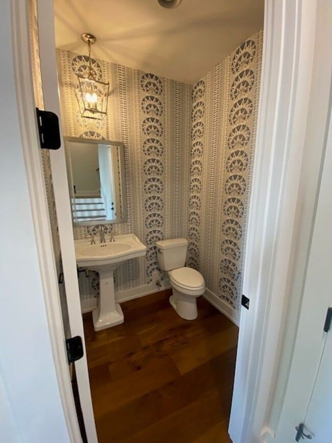 Building Photo - Welcome to our luxurious townhouse in the ...