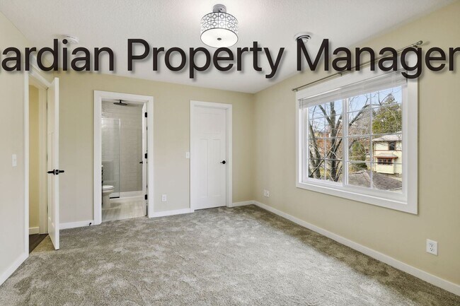 Building Photo - 3916-3918 Sheridan Ave S