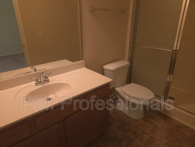 Building Photo - 2303 Keegan Dr