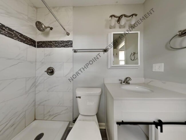 Building Photo - Newly Renovated Single Family Home | 3 BR/2.5BA | 1-Car Covered Parking