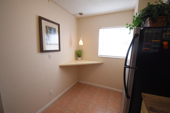 Building Photo - 3130 Millwood Terrace
