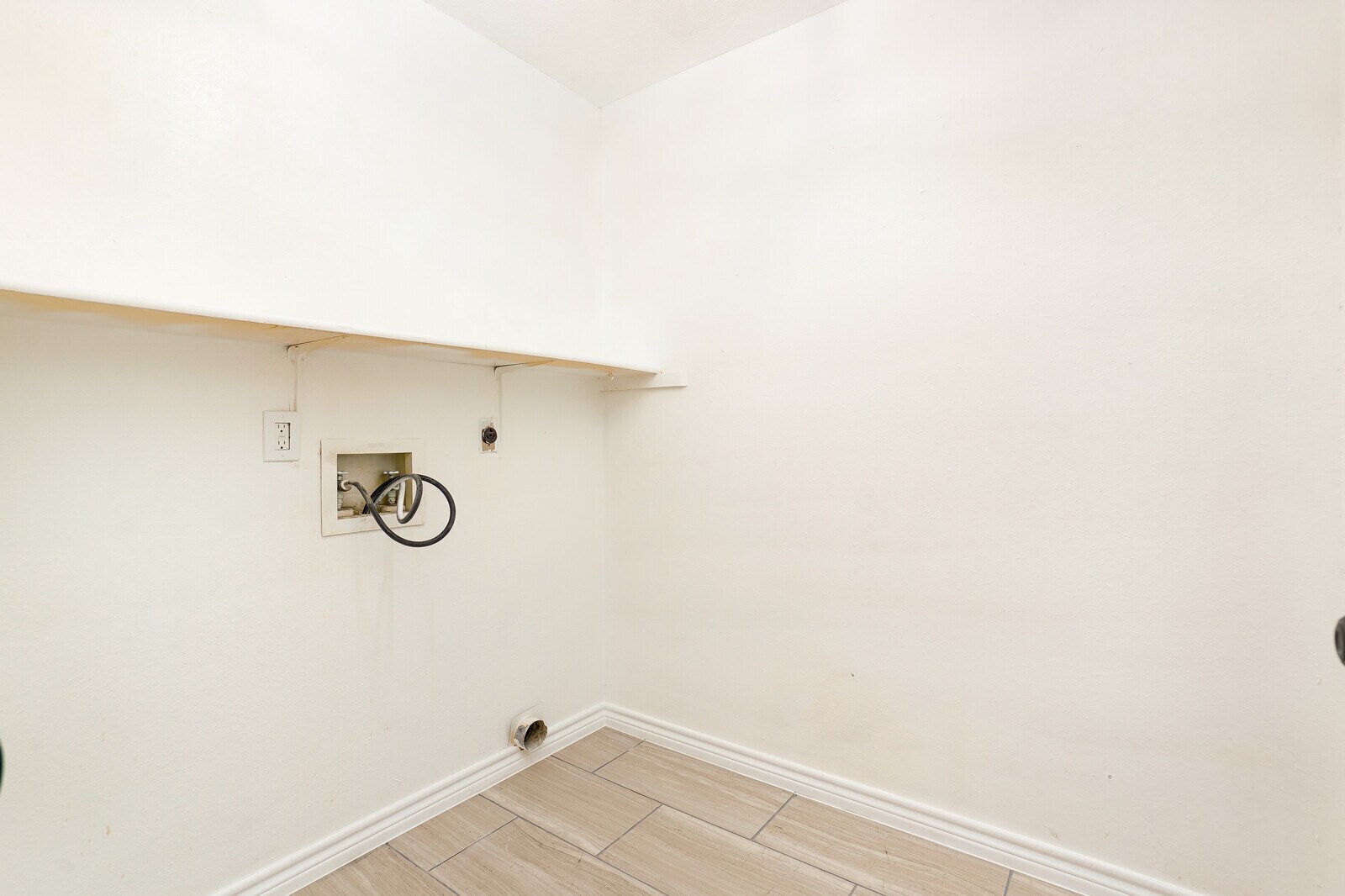 Building Photo - 11315 Morino Park