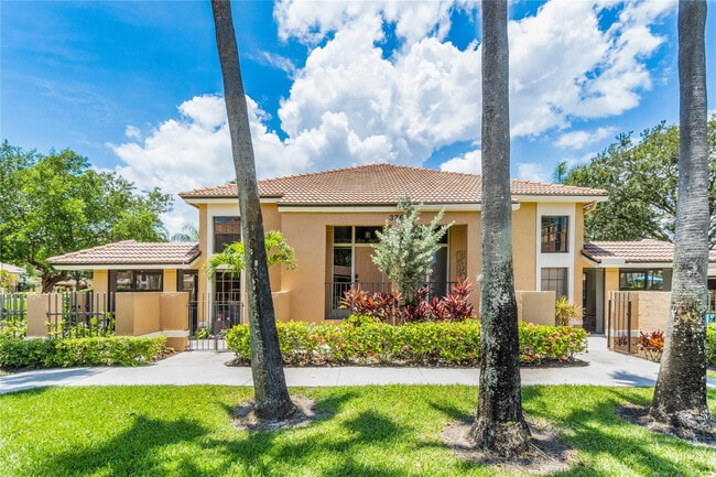 Building Photo - 376 Prestwick Cir