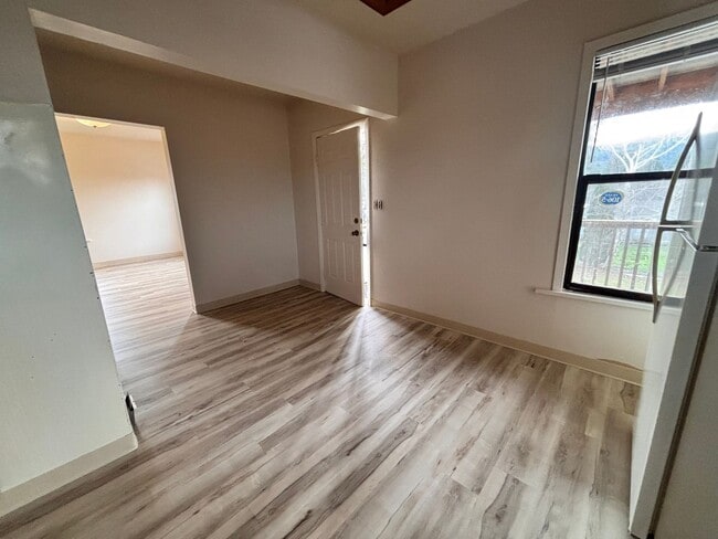 Building Photo - Thurman Family LTD Partnership