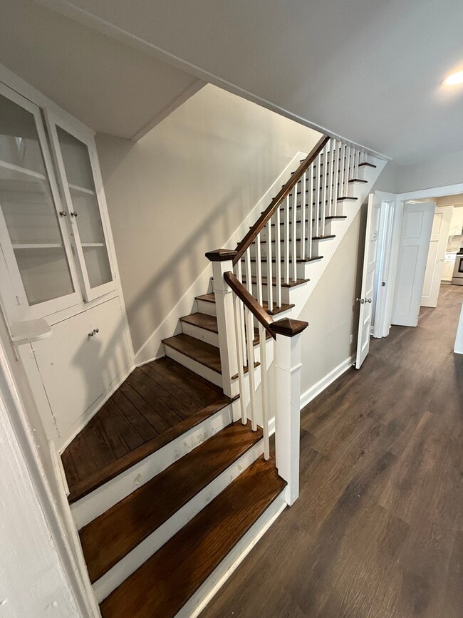 Building Photo - 809 Third Ave