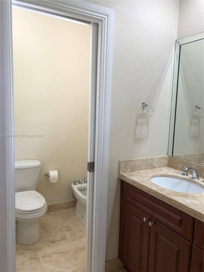 Building Photo - 3227 Gifford Ln