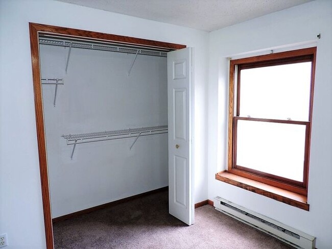 Building Photo - $1,250 | 2 Bedroom, 1 Bathroom Condo | Pet Friendly* | Available for an August 7th, 2026 Move In!