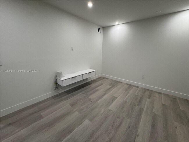 Building Photo - 2353 SW 11th Terrace