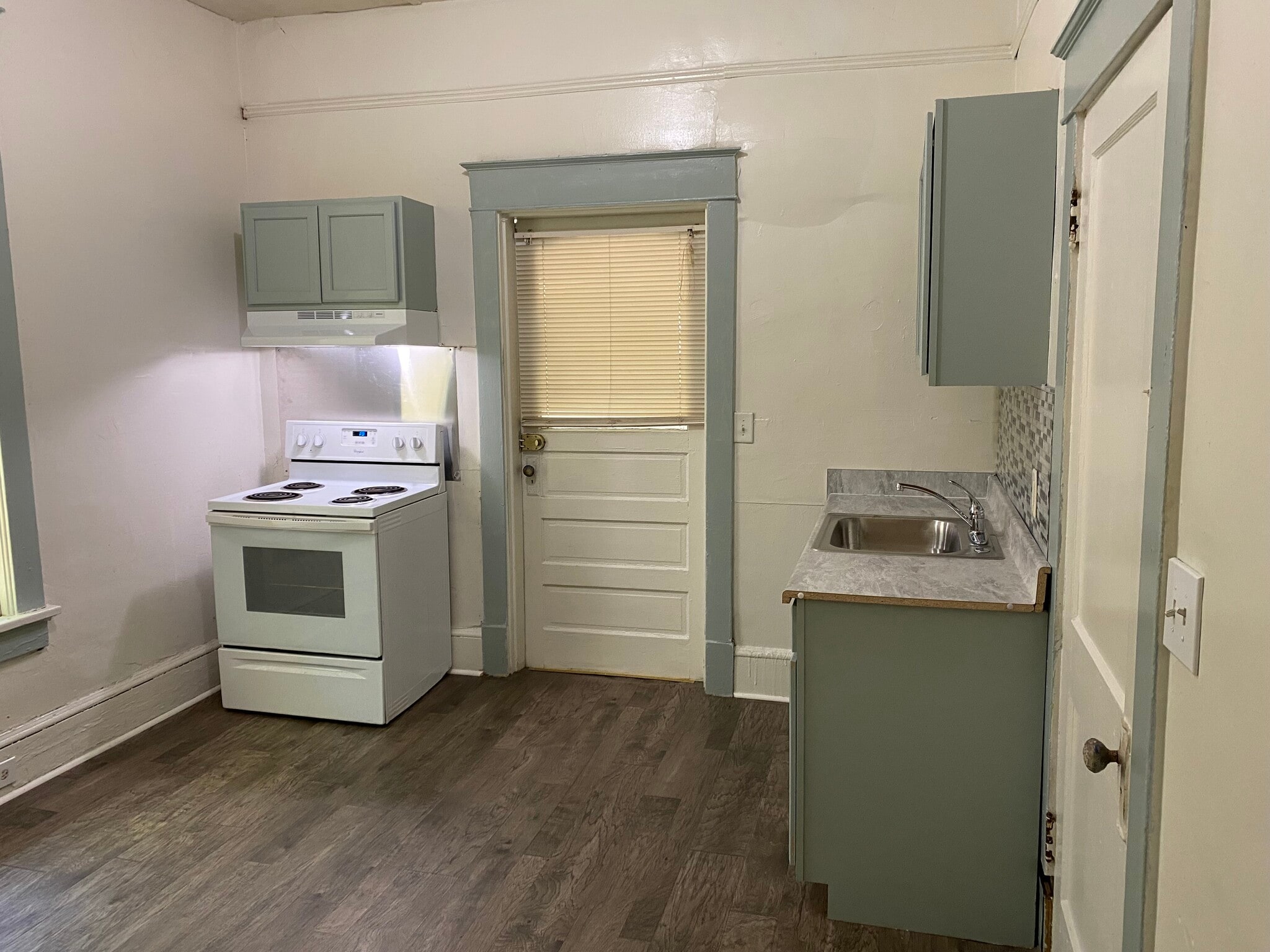 Building Photo - 29 Harvey St