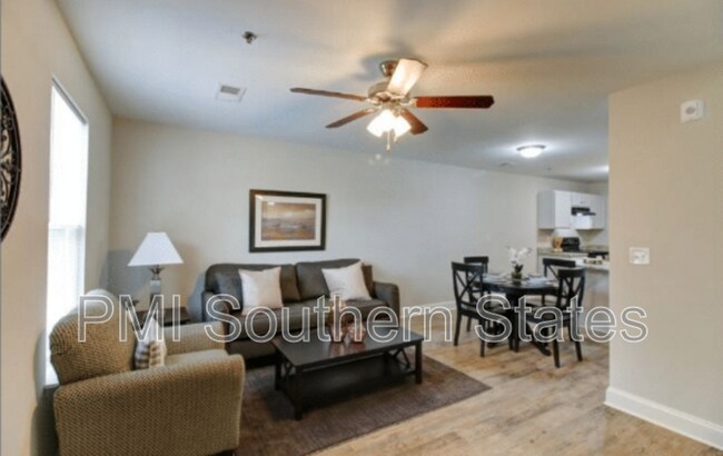 Building Photo - 200 Walnut Hill Dr