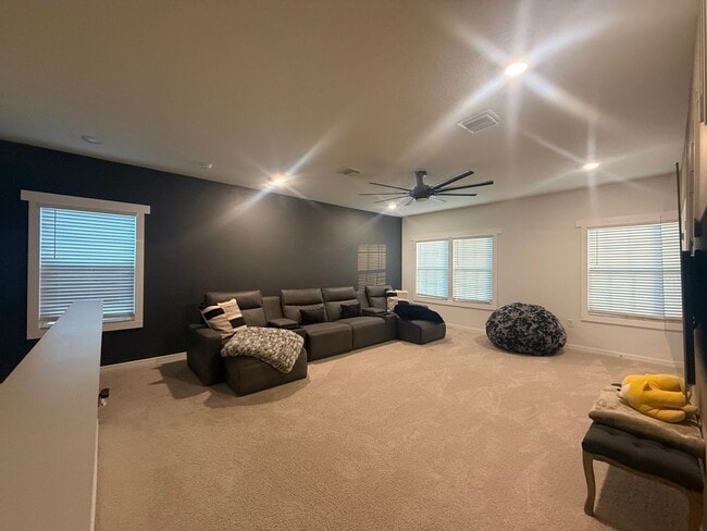 Building Photo - 4 Bedroom/3 Bath two-story home in Arbor Greens