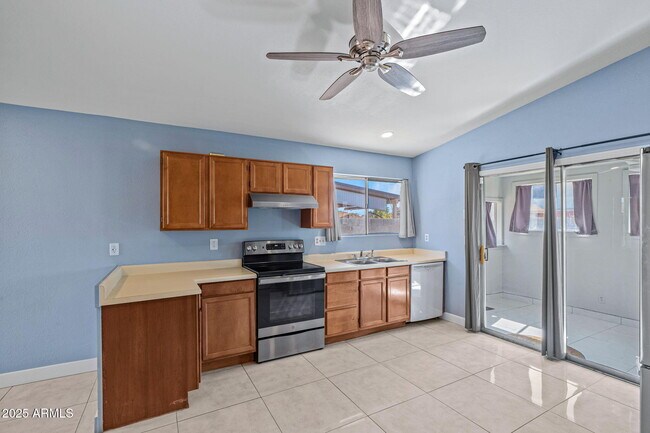 Building Photo - 4438 N 84th Ln